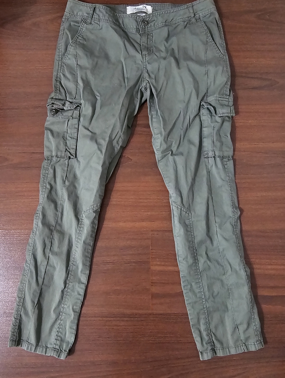 American Rag Olive Green Cropped Cargo Pants